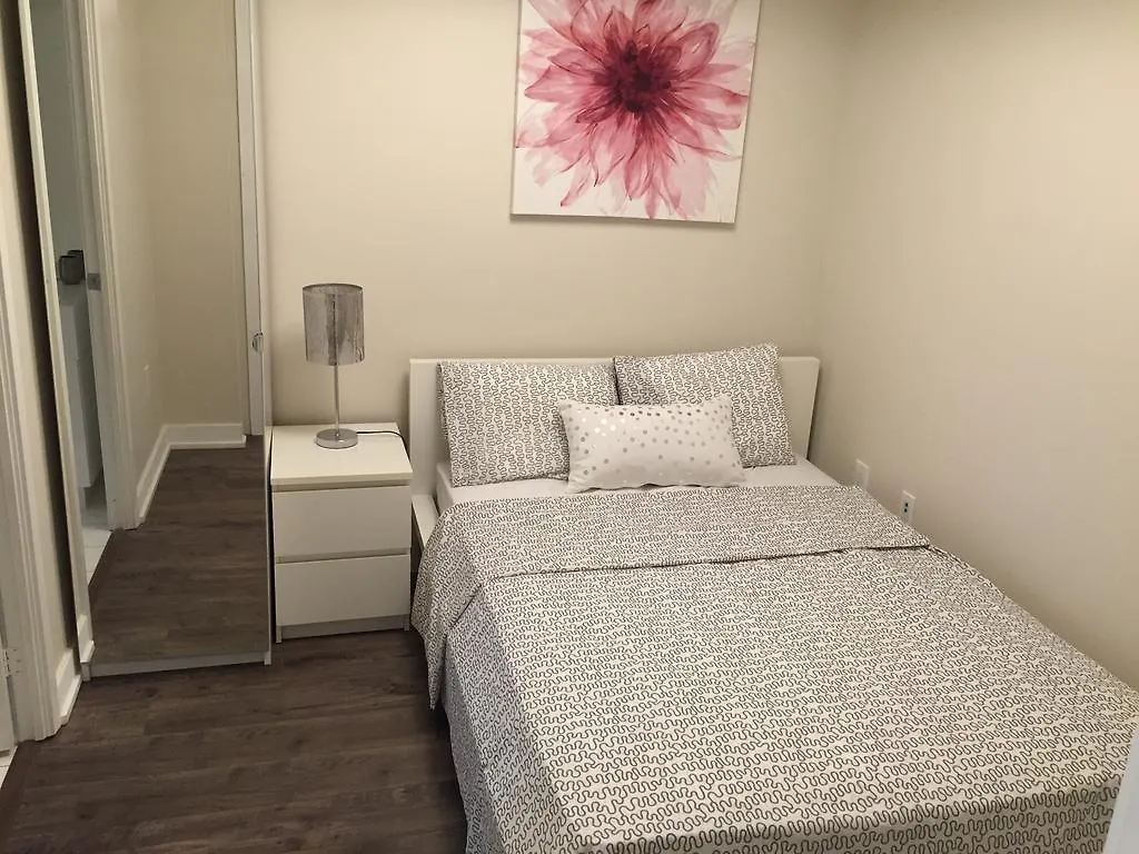 A&A Suites In The Heart Of Downtown Τορόντο 0*,  Καναδάς