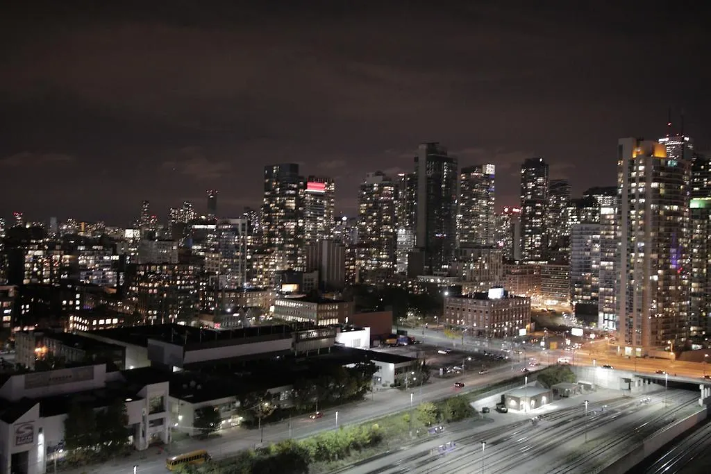 Apartment A&A Suites In The Heart Of Downtown Toronto Canada