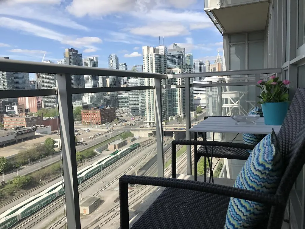 A&A Suites In The Heart Of Downtown Toronto
